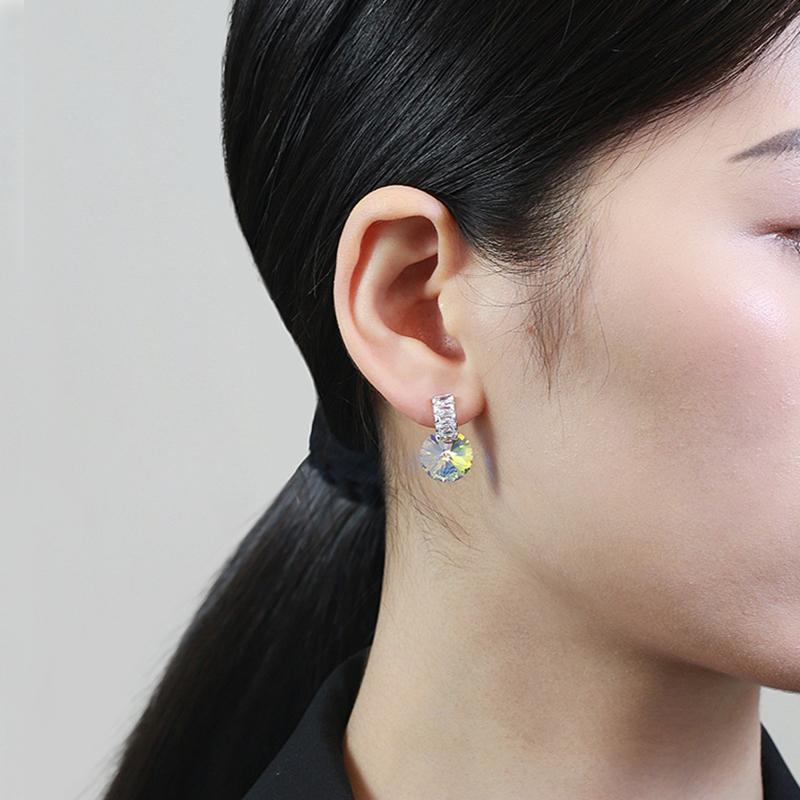 Swarovski Taşlı  Beyaz Yuvarlak Küpe (Altın Kaplama) - E0763B Görseli